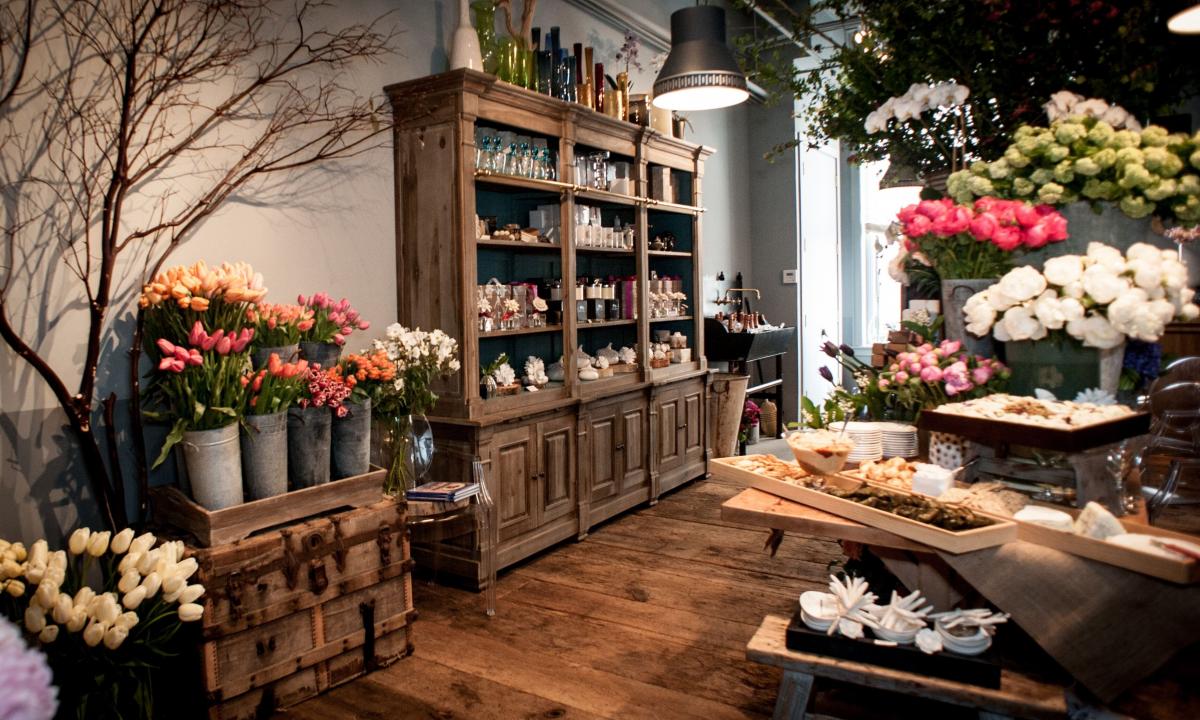How to open flower shop?