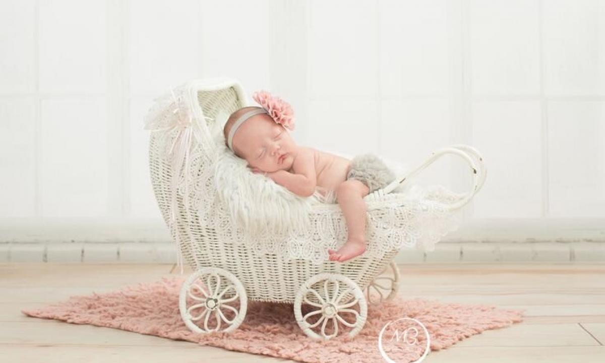 How to choose a carriage for the newborn?