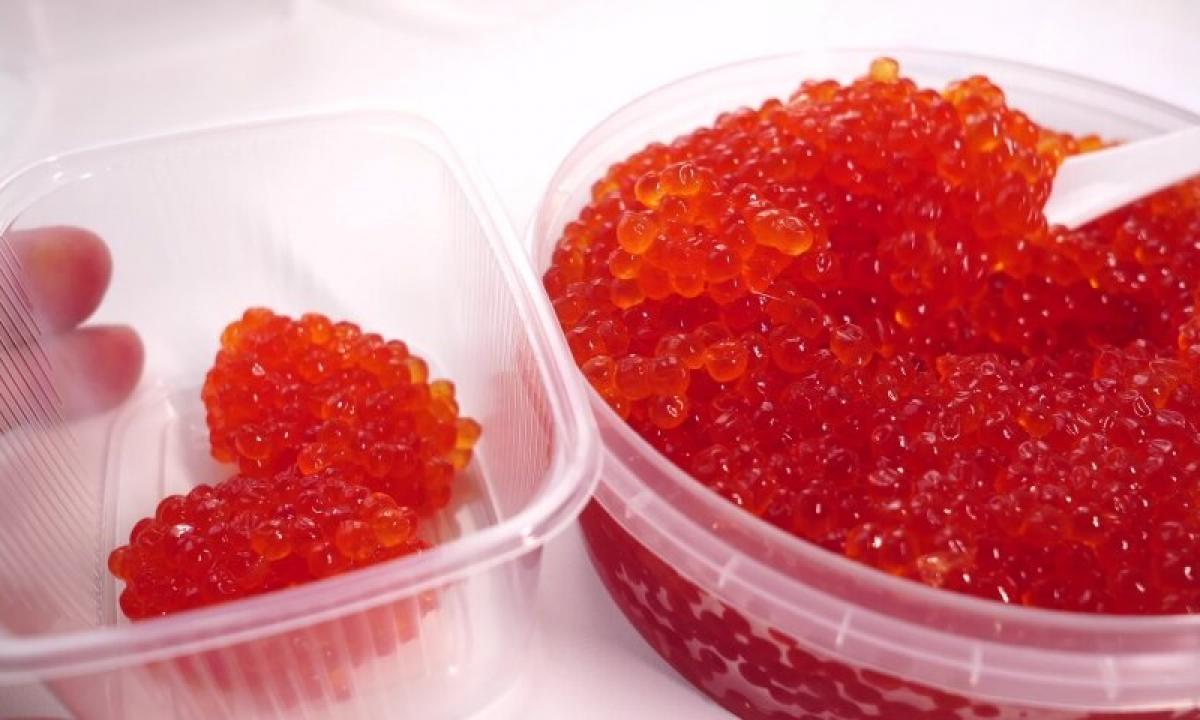 How to choose red caviar?
