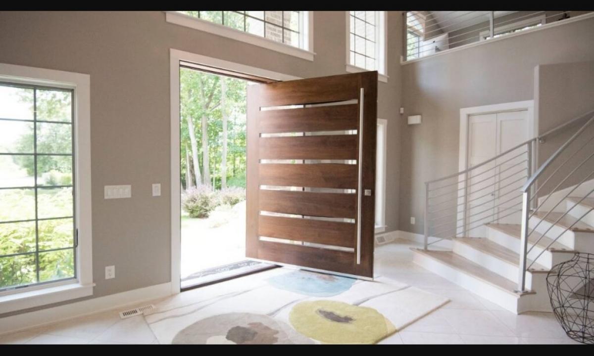How to choose an entrance metal door - a professional advice