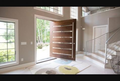 How to choose an entrance metal door - a professional advice