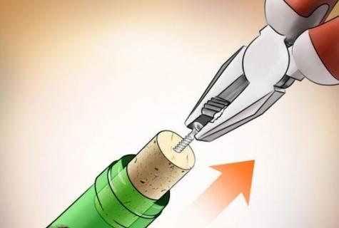 How to open wine without corkscrew?