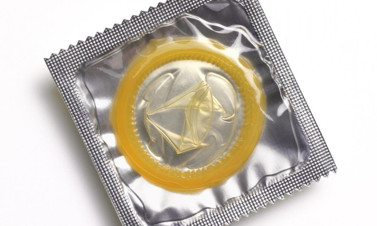 Condoms with anesthetic