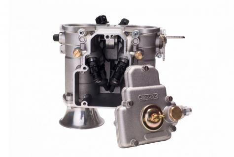 What it is better - the carburetor or an injector?