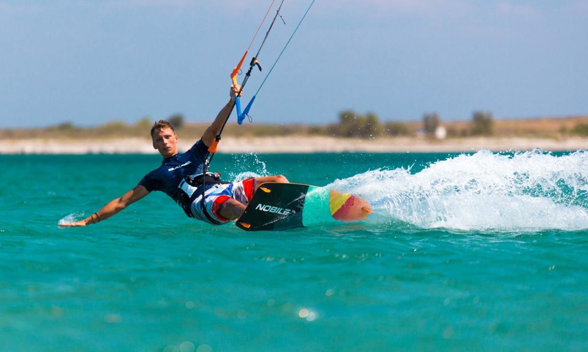 Kitesurfing – what is kiting where it is better to ride a kayta?