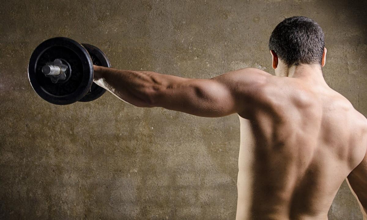 How to pump up house shoulders?