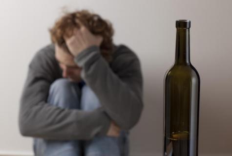 Alcoholic psychosis – symptoms and treatment
