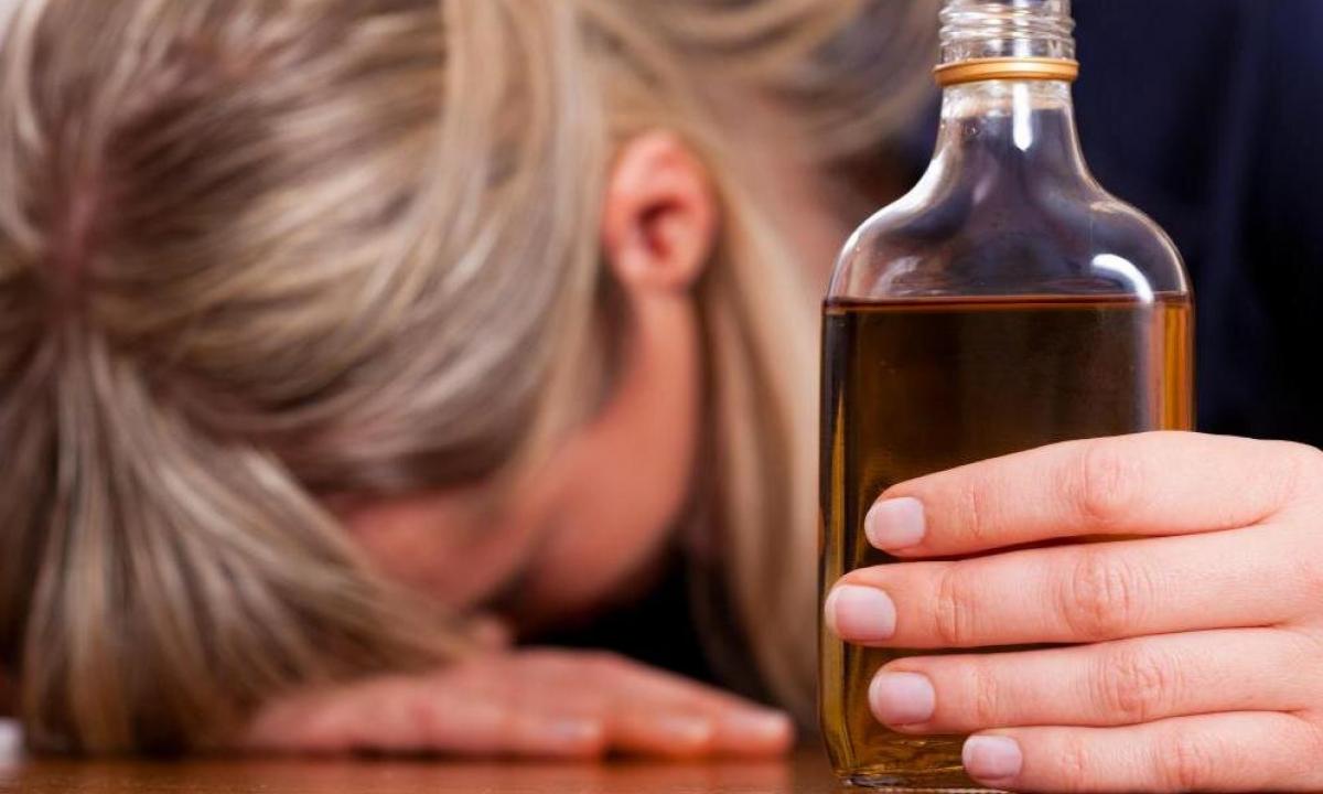 Female alcoholism - symptoms