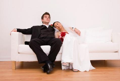 How to behave in the first marriage night?