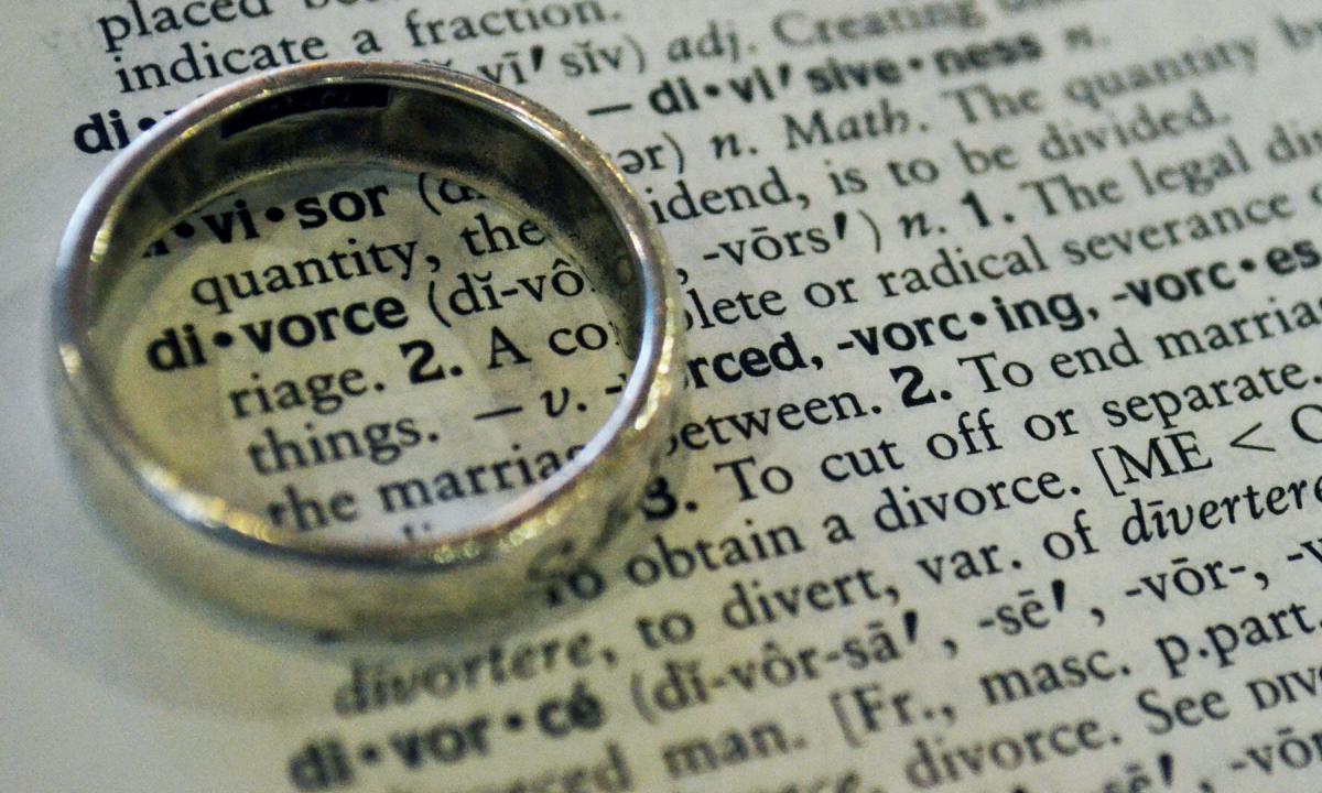 How to decide on a divorce?
