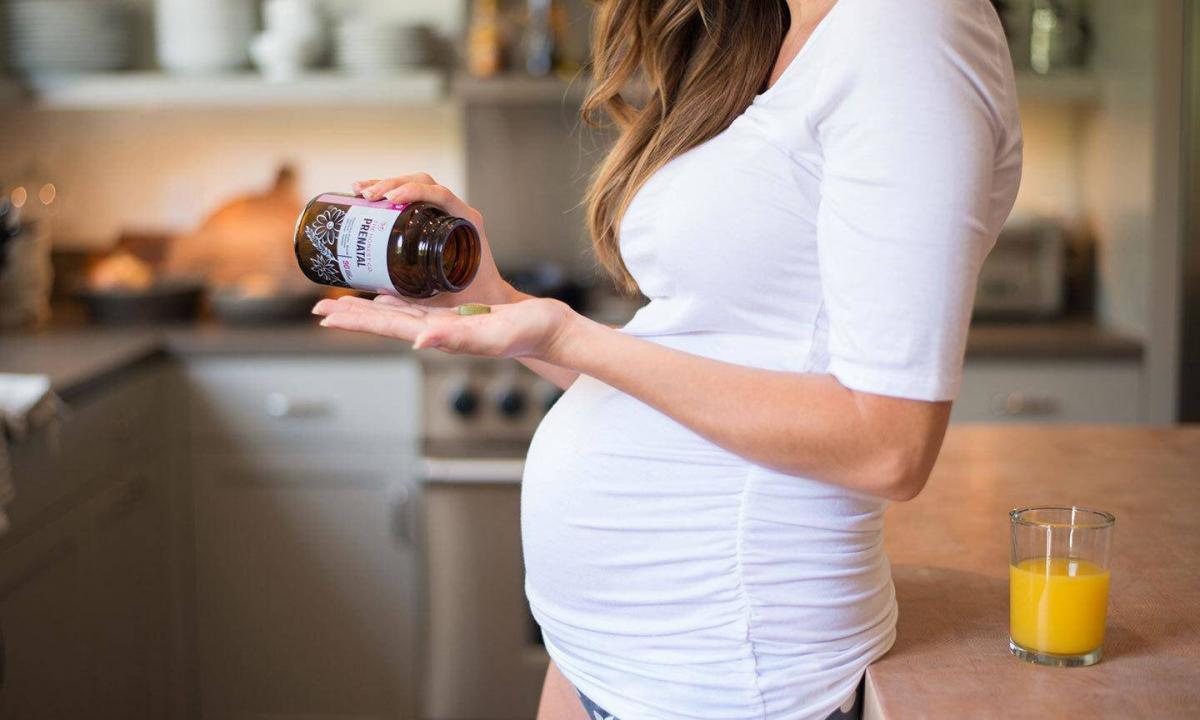 Necessary vitamins for pregnant women