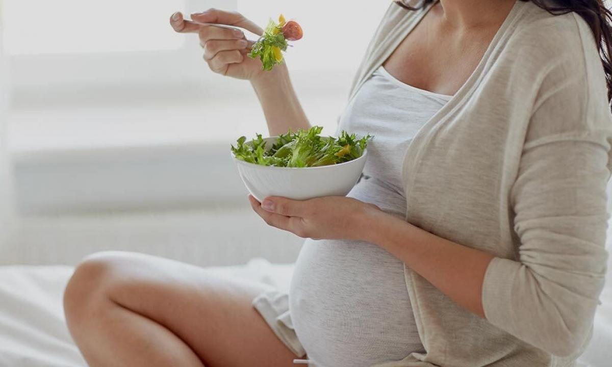 Whether it is possible to eat tangerines during pregnancy