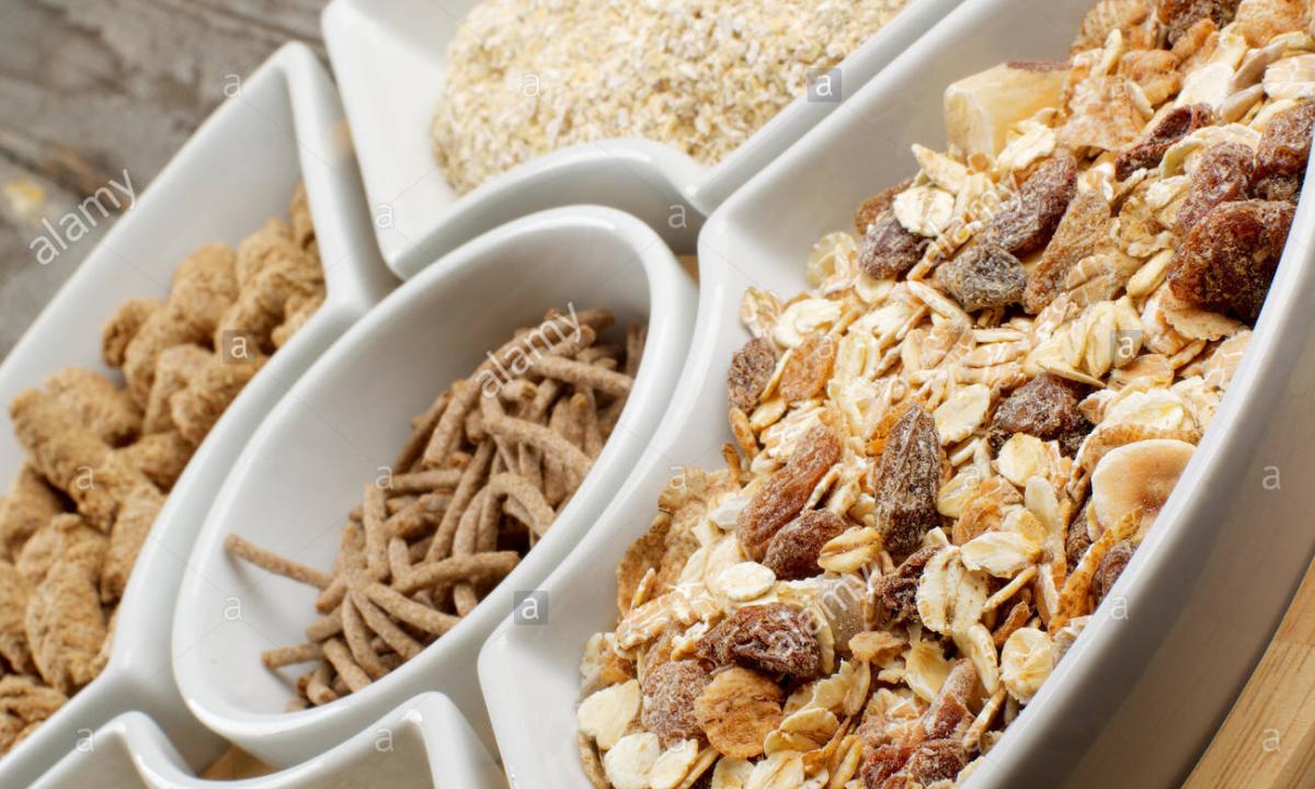 Rules of storage: how to choose oat bran upon purchase