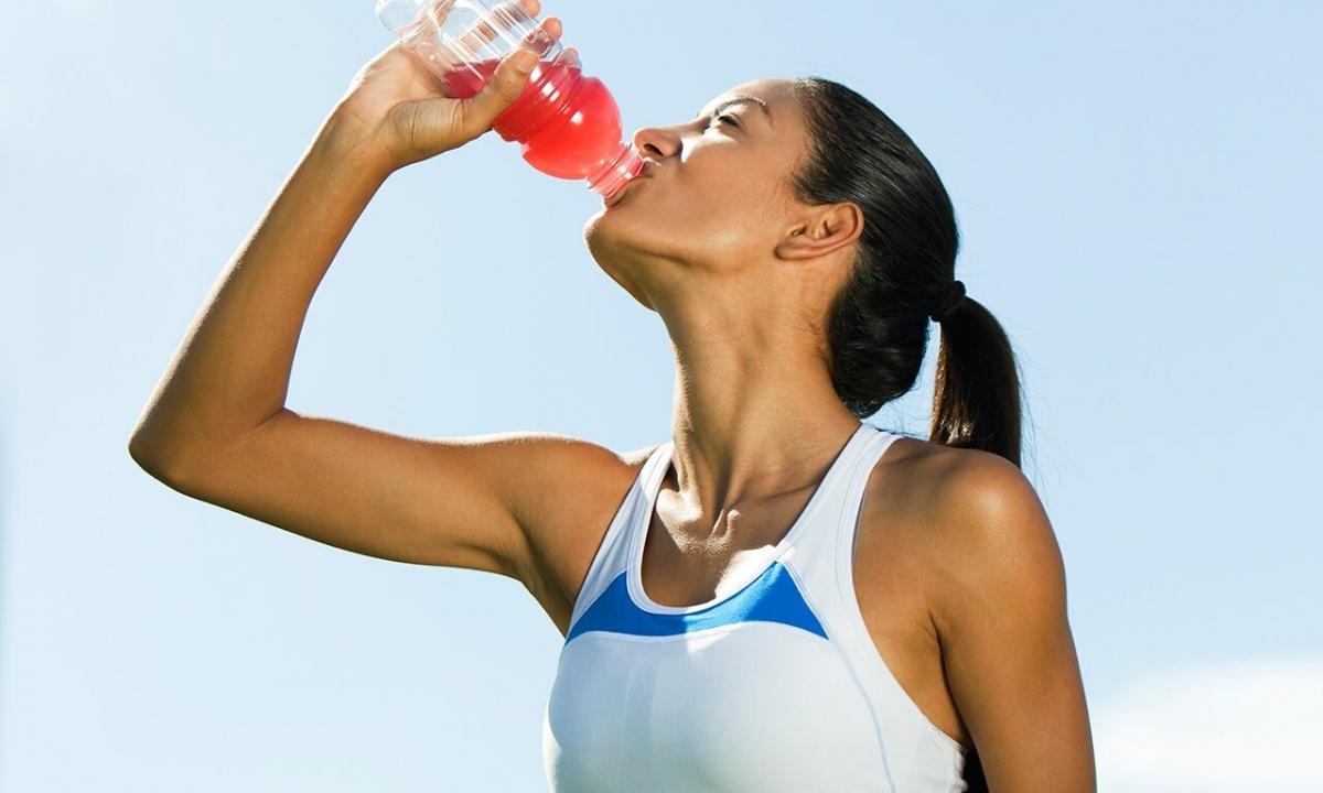 Sports drinks: all pros and cons"