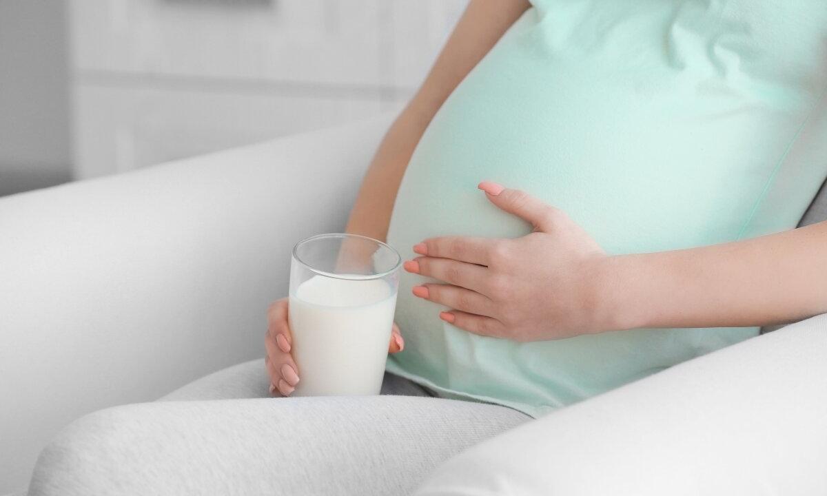 Whether it is possible for pregnant women tea with milk"