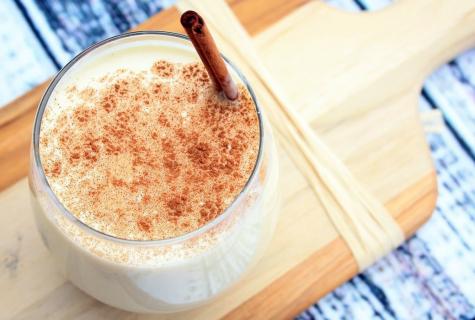 In what advantage of milk with cinnamon?