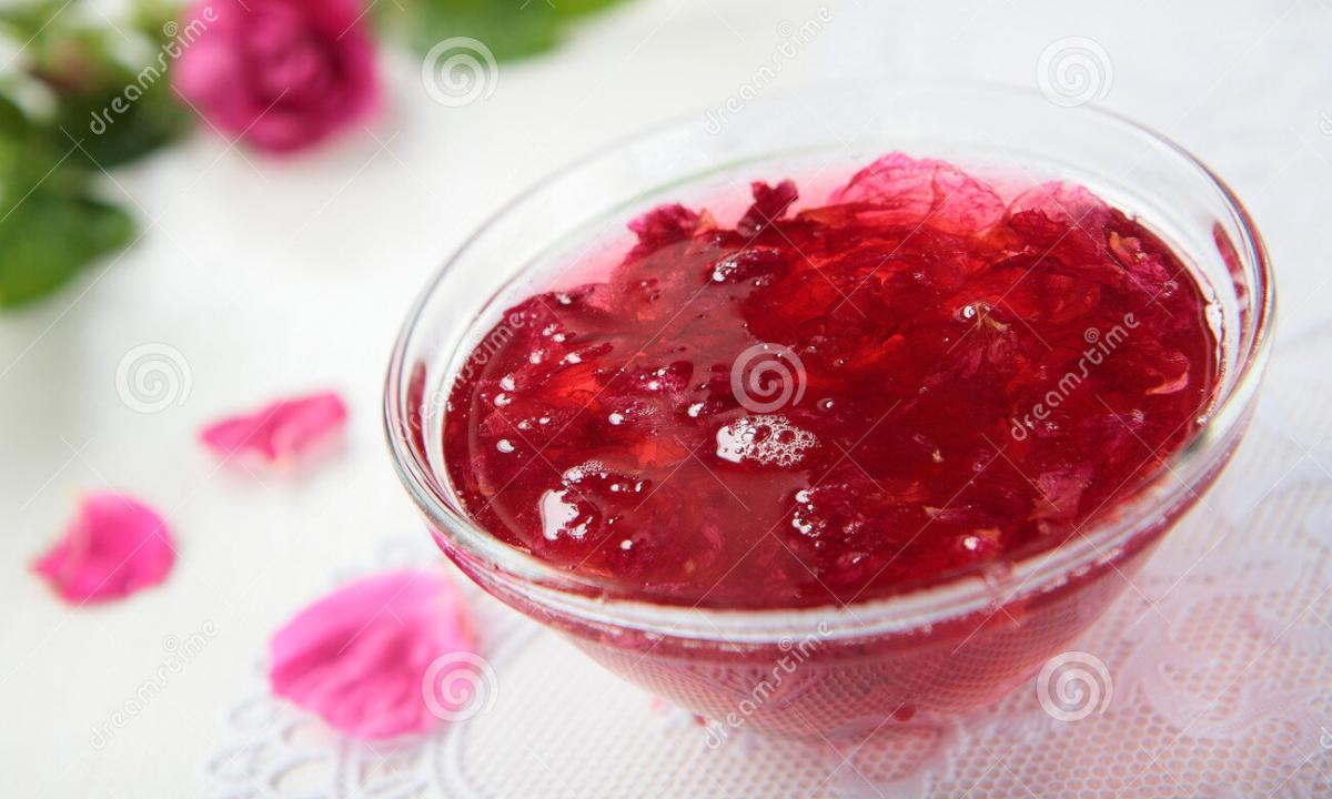 "Jam from petals of a tea rose: than it is useful how to weld
