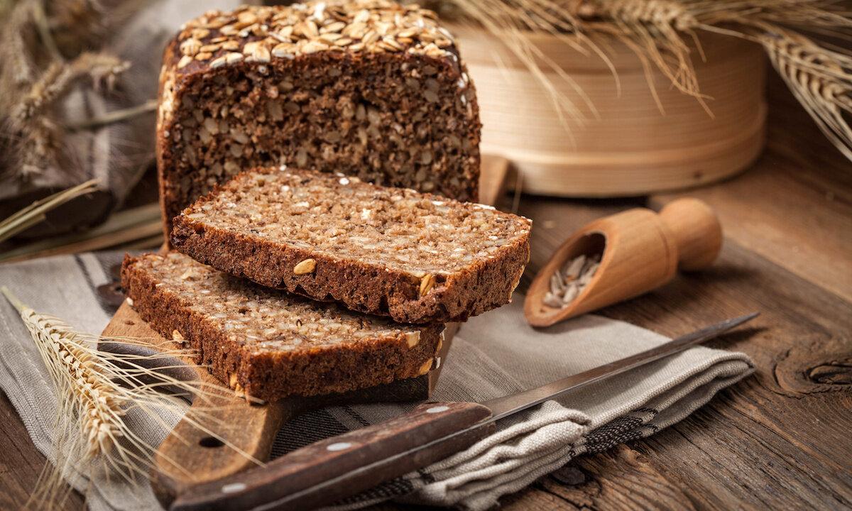 Borodino bread: structure and caloric content, advantage or harm for health