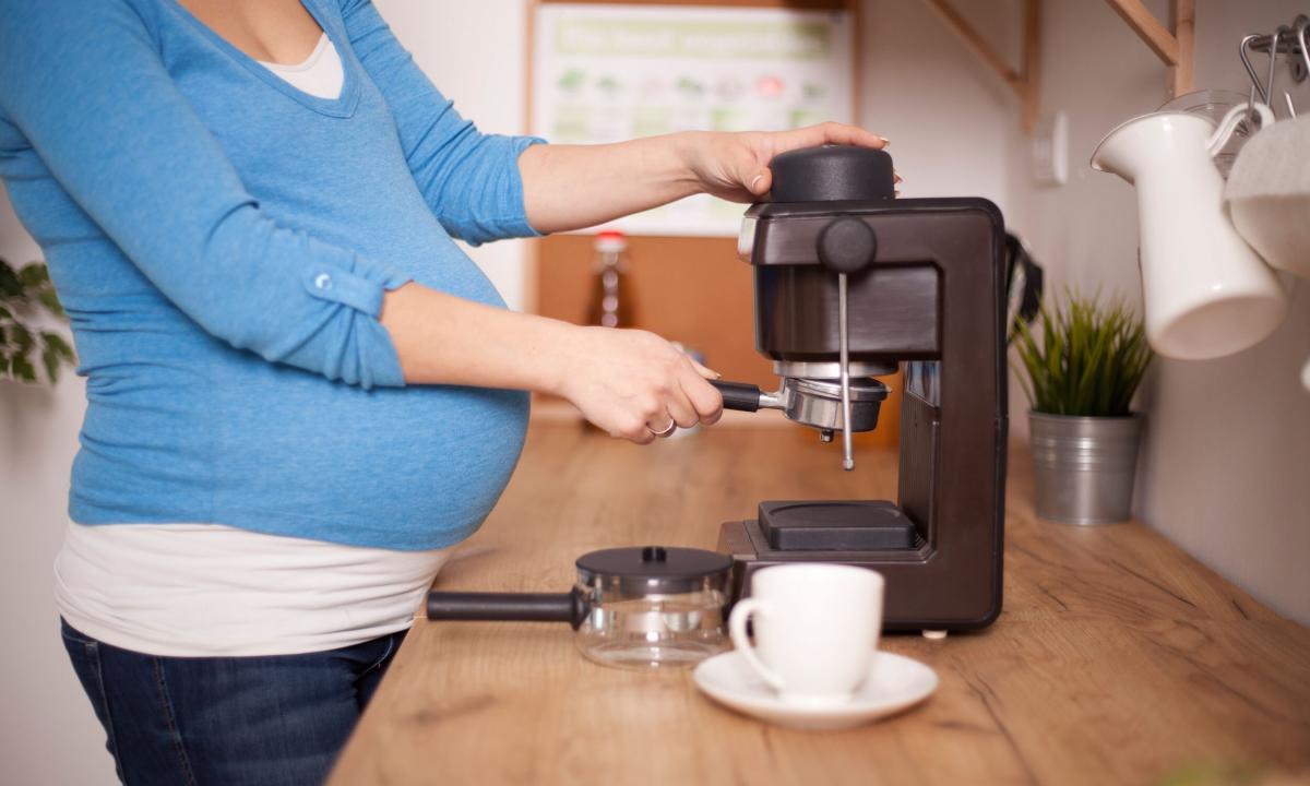 Coffee with milk at pregnancy: to drink or not to drink?