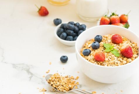 Oat diet: advantage and harm