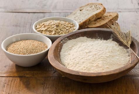 What is the oat flour: the advantage or harm are done to an organism by application of a product?