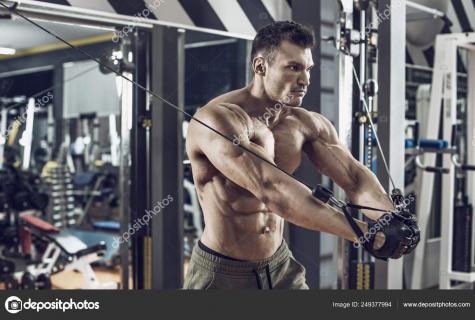 How to swing pectoral muscles in gym: the best exercises
