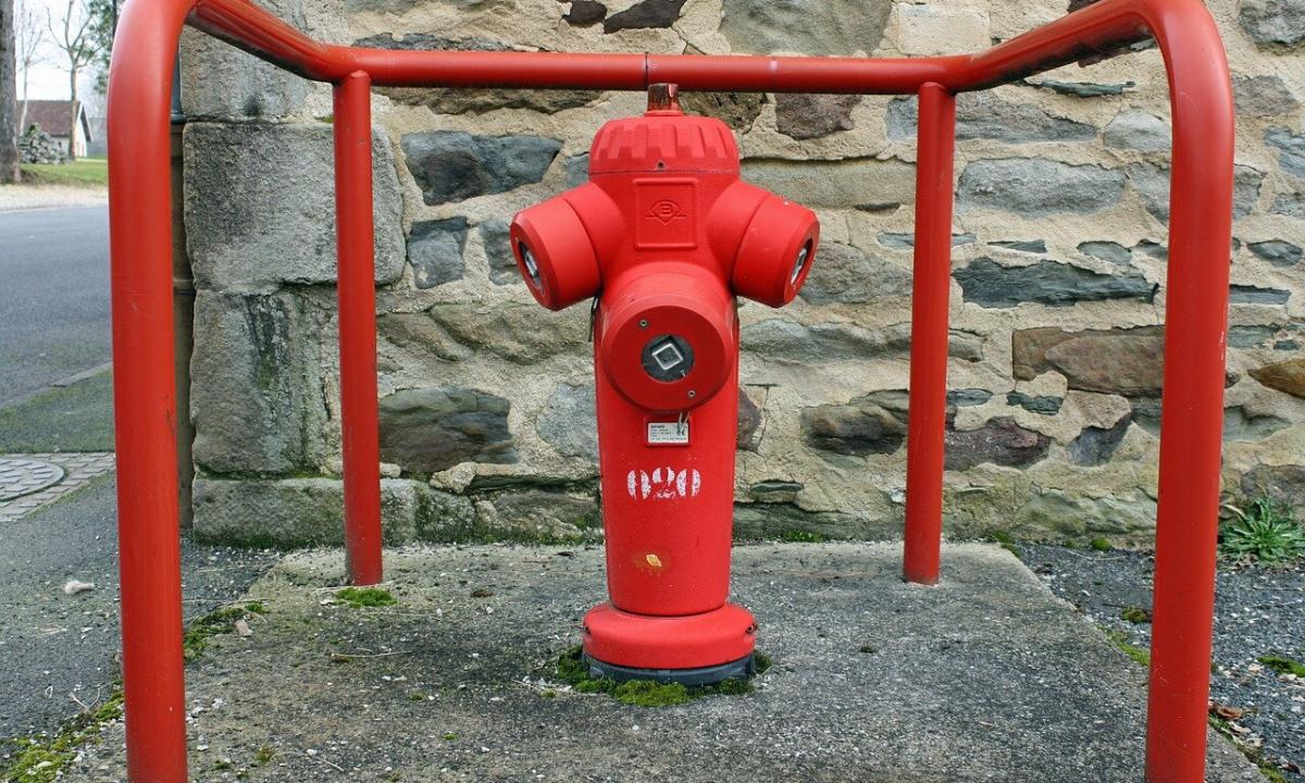 Exercise fire hydrant: as well as for what to do it