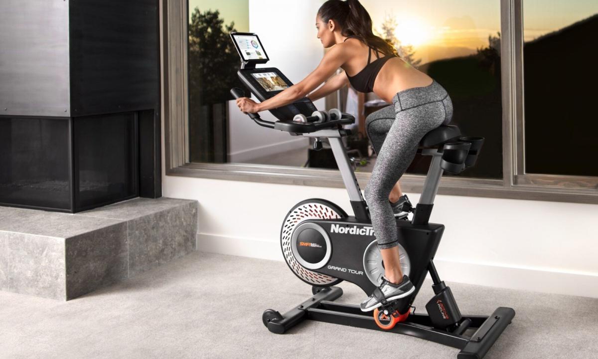 What is more effective for weight loss: racetrack or exercise bike?"