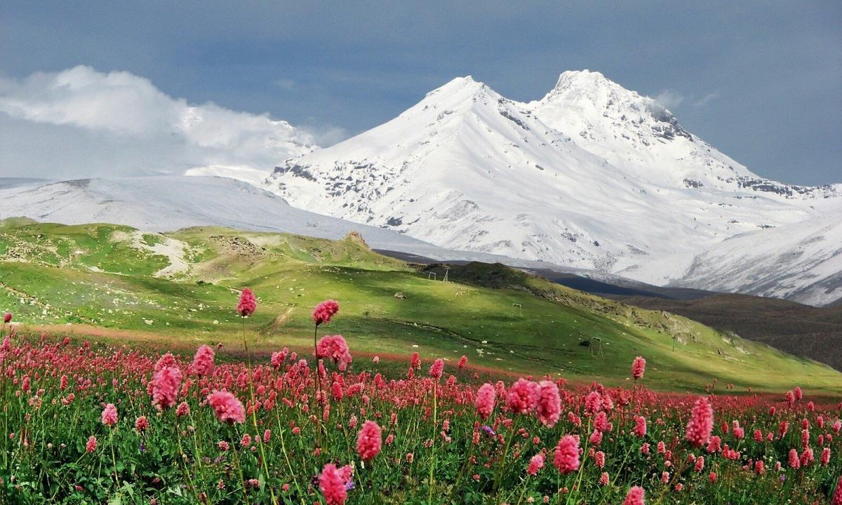 "Elbrus (Caucasus, Russia)