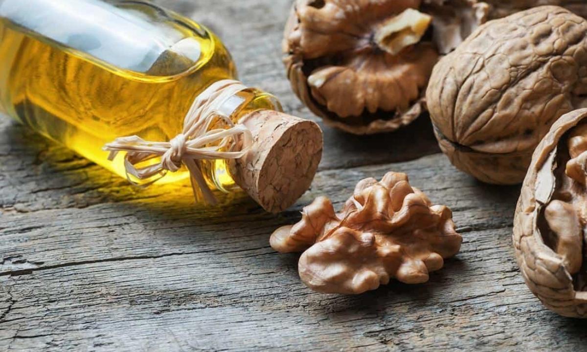 Walnut oil: than it is useful that treats how to use