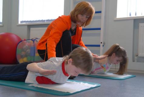Scoliosis at children: exercises LFK and remedial gymnastics