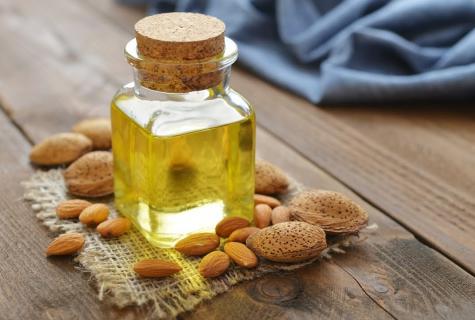 How to use almond oil