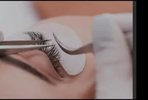 The Japanese technologies in eyelash extension