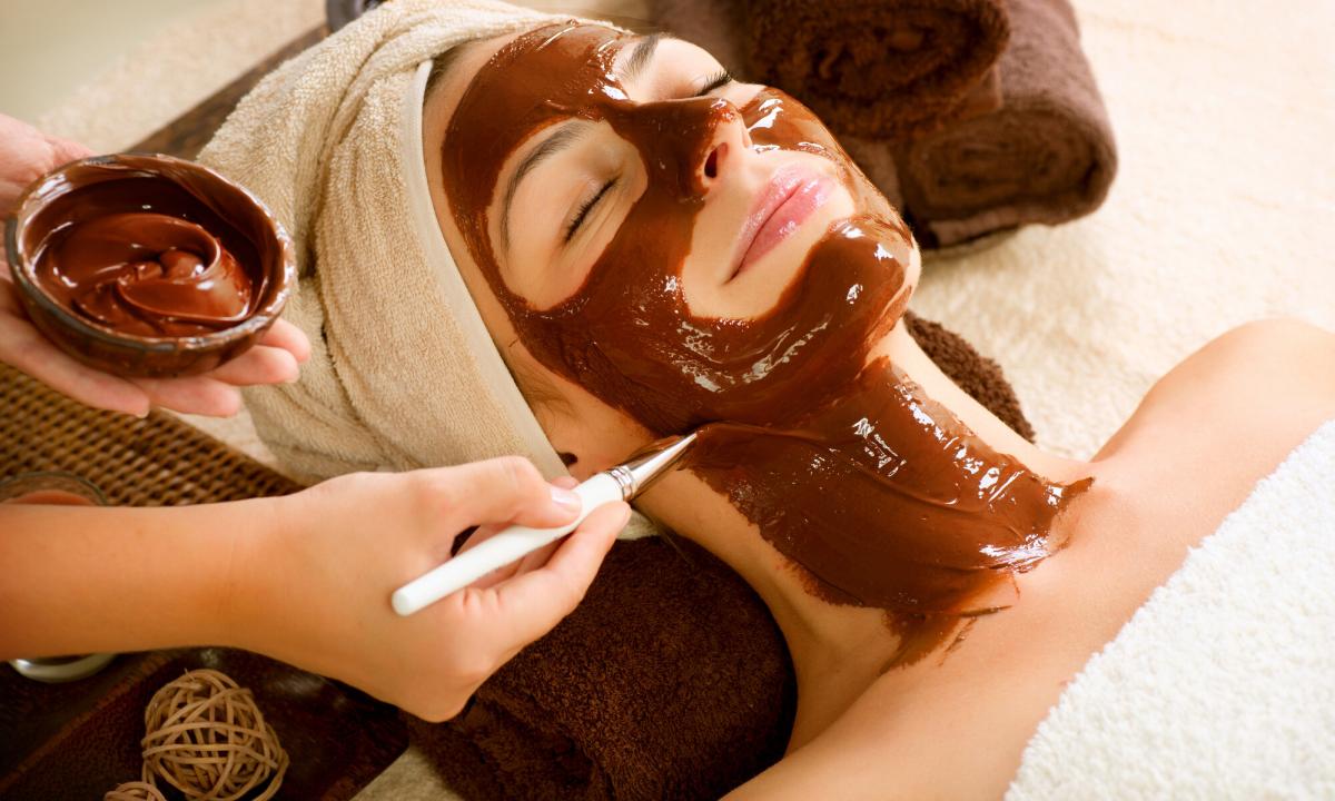Masks and srubs from chocolate