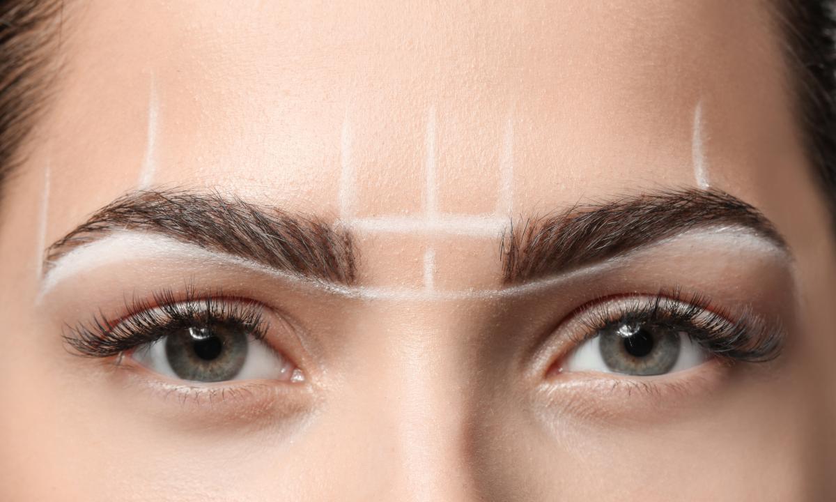 How to do correction of eyebrows