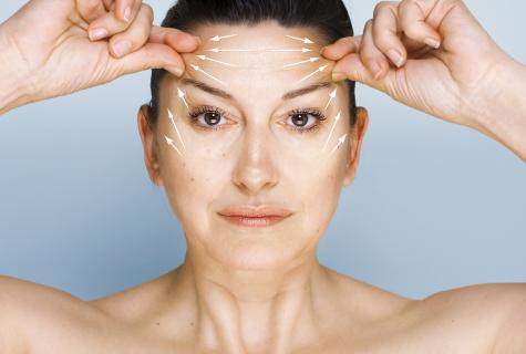 How to make age cosmetics. The rejuvenating procedures in house conditions