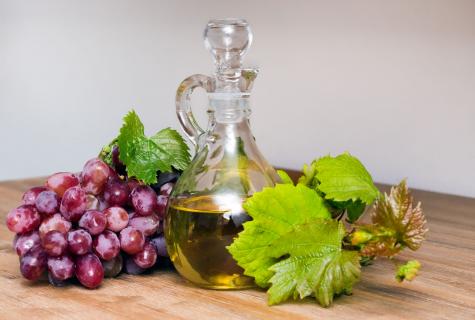 How grape seeds oil is applied in cosmetology?
