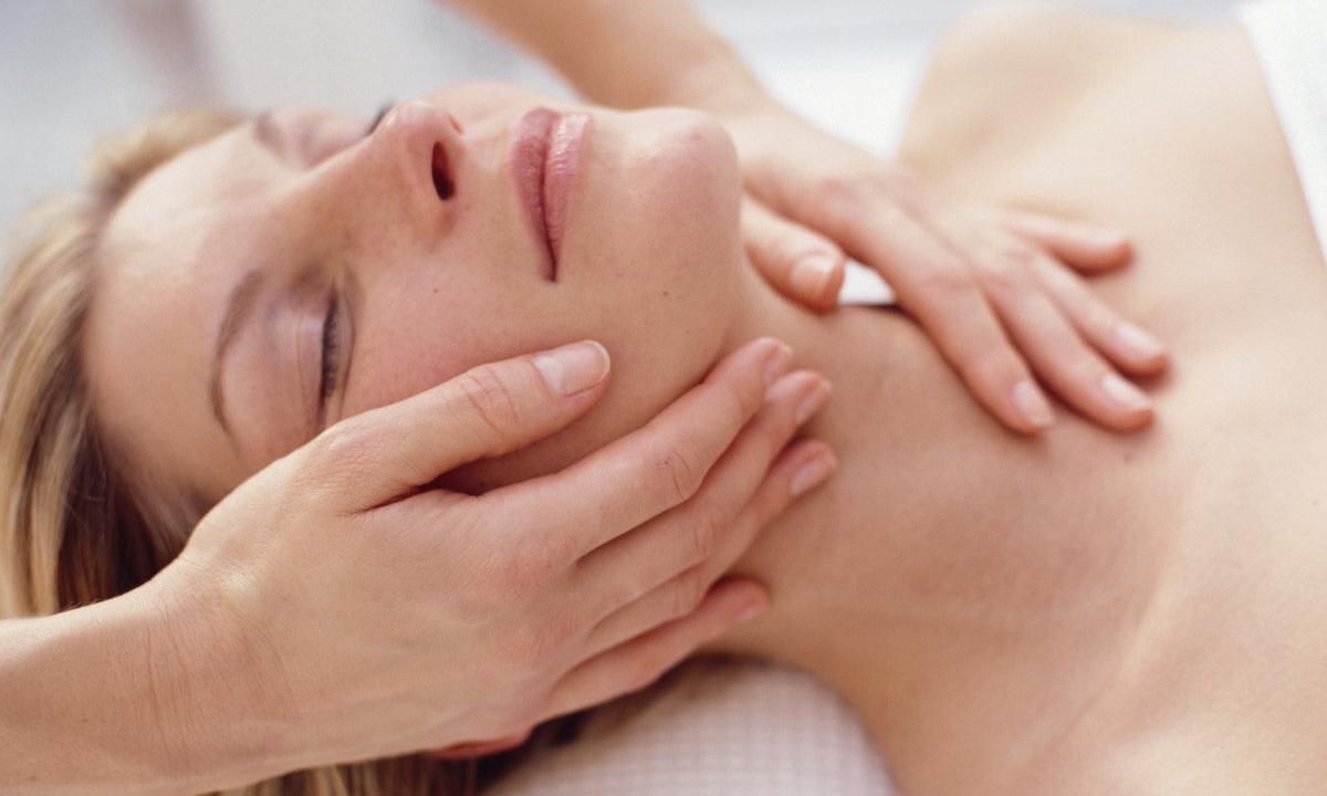 What lymphatic massage is