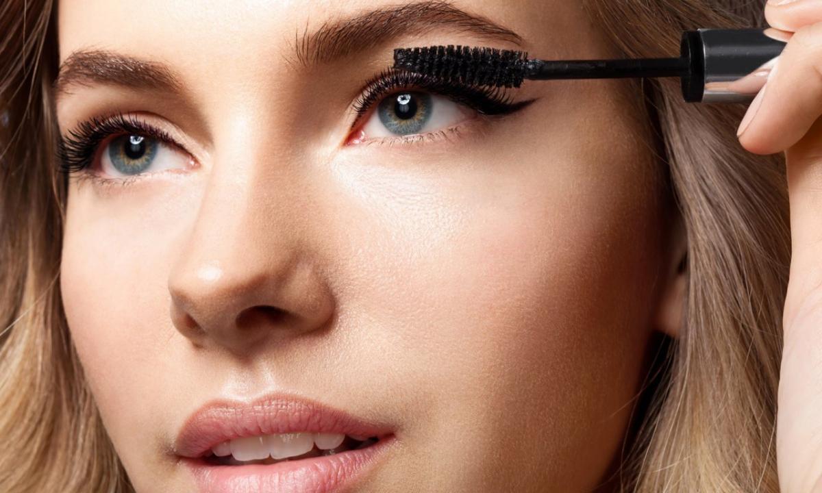 How to make up eyelashes that they were long