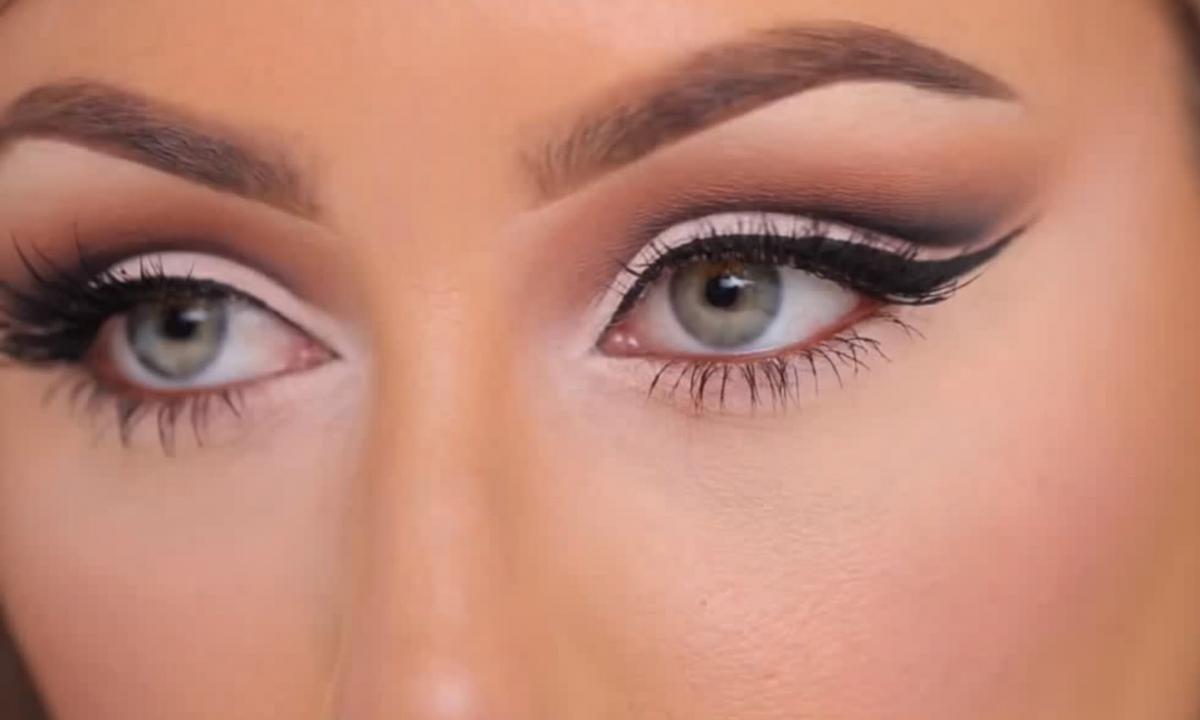 How to make up quickly eyes