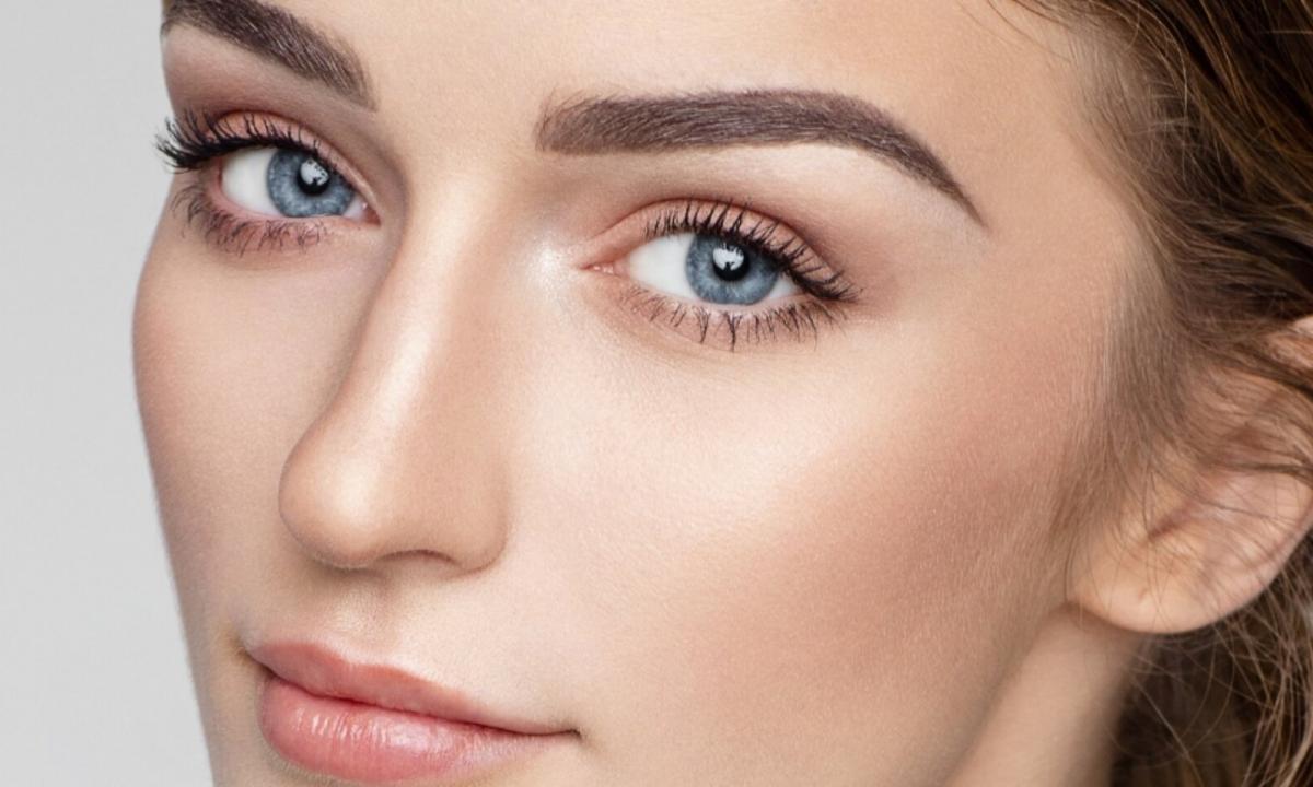 As eyebrows after permanent make-up look