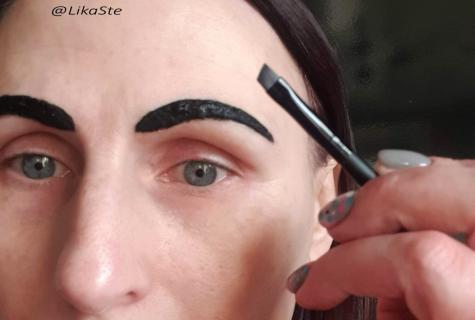 How to paint eyebrows with henna
