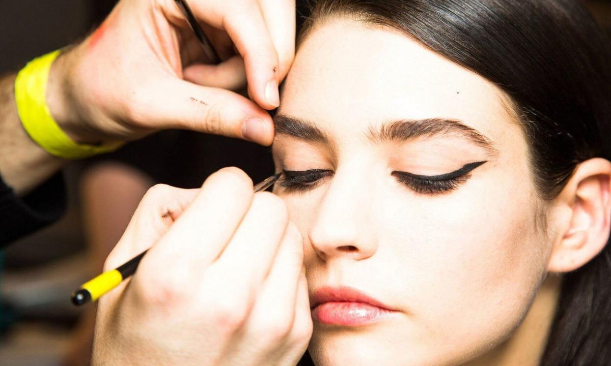 How to do day make-up