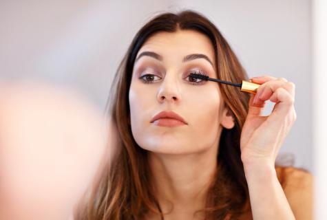 The most widespread mistakes in make-up of eyes