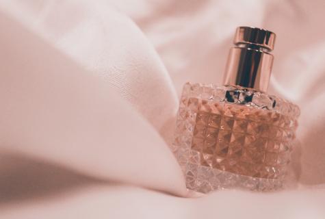 How to choose sweet perfume for women