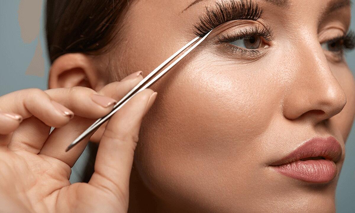 How to unstick eyelashes