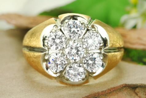 How to choose rings with diamonds
