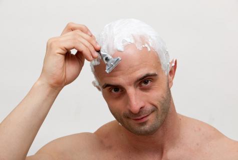 How to shave the head