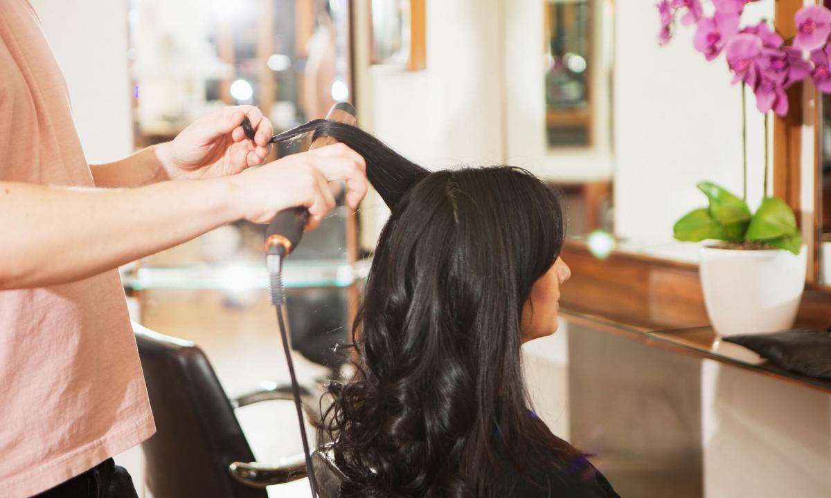 How to pick up hairstyle to final dress