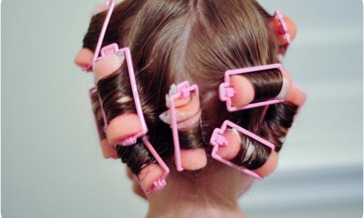 How to do hair with rollers
